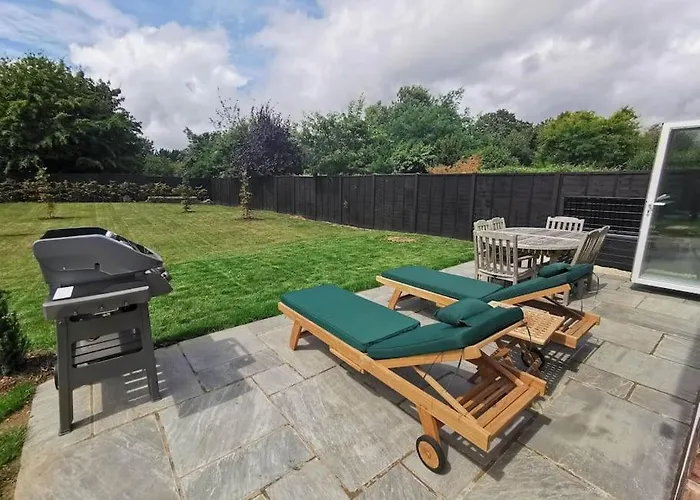 5 Ham Manor Farm Cottage